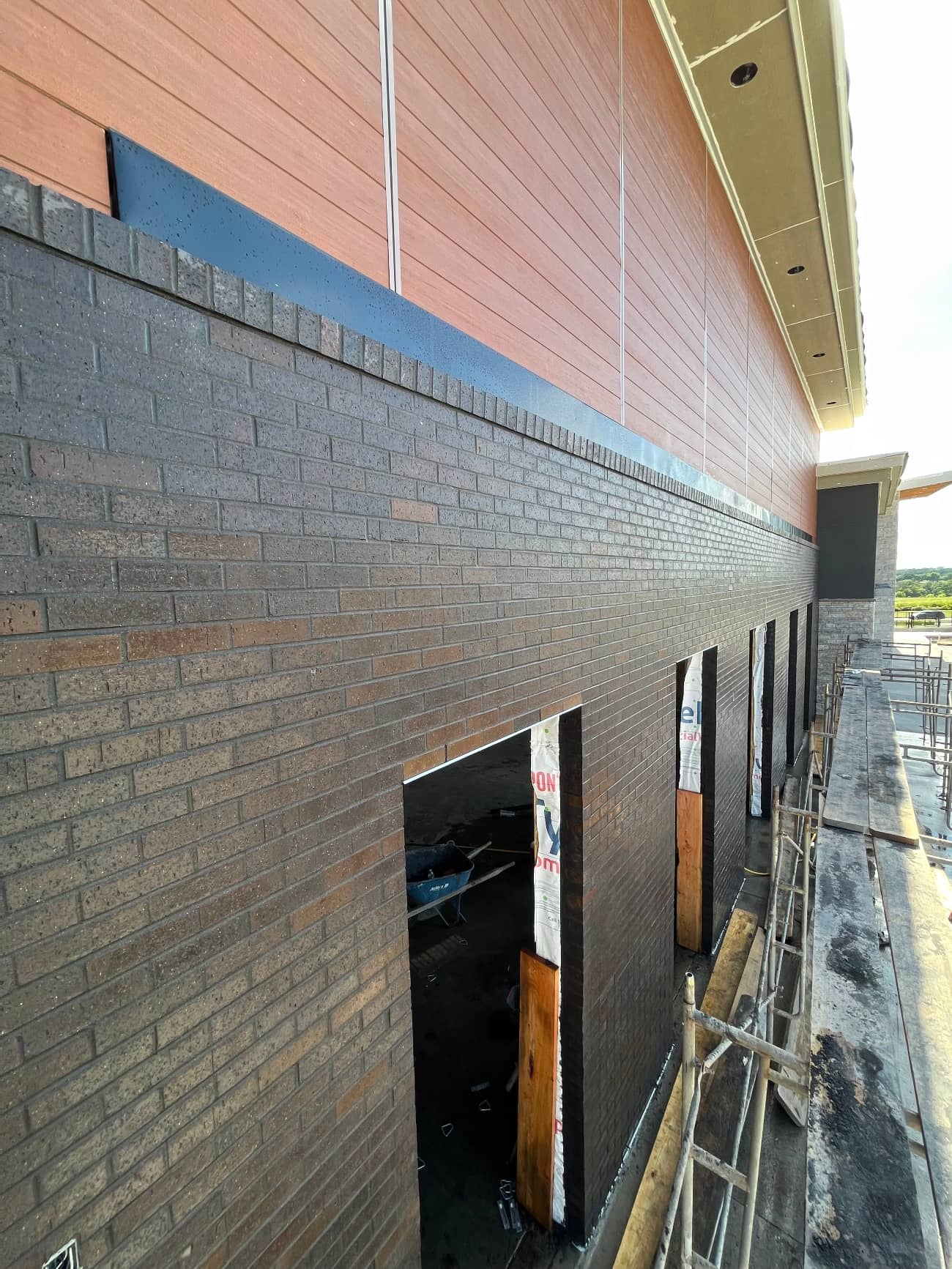 commerical masonry wall